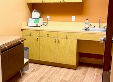 Office North Congress Avenue 1880 33426 Palm Beach Gardens, FL