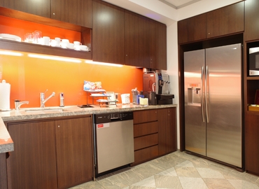 21528 m² Coworking space  in New York Midtown West, NY, 1330 Avenue of the Americas (10019) - 4 | MatchOffice