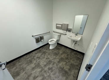 Office South Perimeter Road 1801 33309 Fort Lauderdale, FL