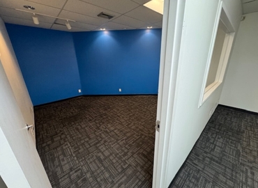 Office South Perimeter Road 1801 33309 Fort Lauderdale, FL