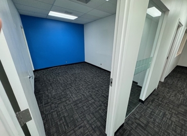 Office South Perimeter Road 1801 33309 Fort Lauderdale, FL