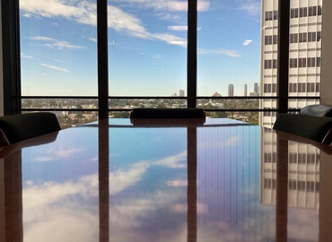 Office Wilshire Boulevard 8484 90211 Beverly Hills, CA