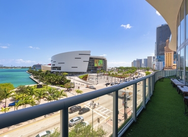 1000 m² Business center in Miami, FL, Biscayne Boulevard 888 (33132) - 3 | MatchOffice.com