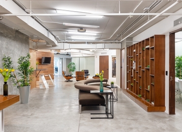 1000 m² Business center in Miami, FL, Biscayne Boulevard 888 (33132) - 4 | MatchOffice.com