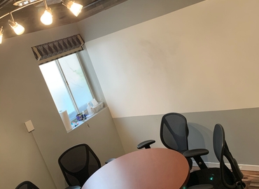 431 m² Shared office in Milwaukee, WI, North Oakland Avenue 4465 (53211) - 3 | MatchOffice.com