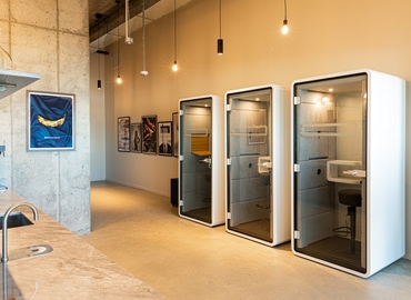 37403 m² Serviced office in New York Brooklyn, NY, 25 Kent Avenue (11249) - 3 | MatchOffice.com