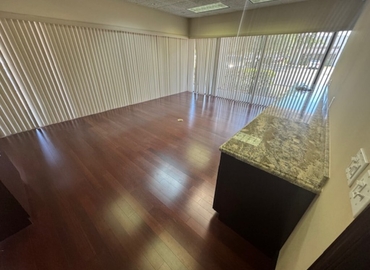 Office South Perimeter Road 1801 33309 Fort Lauderdale, FL