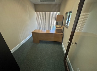 Office South Perimeter Road 1801 33309 Fort Lauderdale, FL