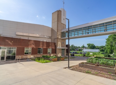 Office East 39th Street 300 64111 Kansas City, MO