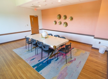Office East 39th Street 300 64111 Kansas City, MO