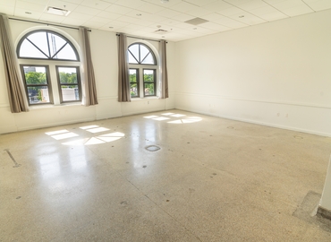 Office East 39th Street 300 64111 Kansas City, MO