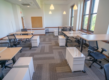 Office East 39th Street 300 64111 Kansas City, MO