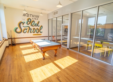 Office East 39th Street 300 64111 Kansas City, MO