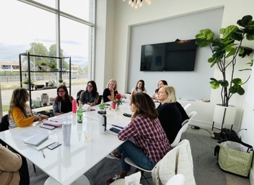 30 m² Coworking space  in Minneapolis, MN, South Wayzata Boulevard 2909 (55405) - 1 | MatchOffice.com