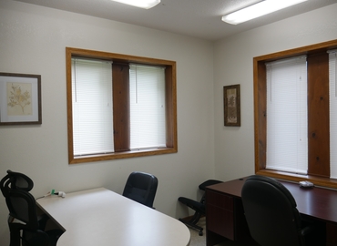 111 m² Shared workspace  in Akron, 3155 East Waterloo Road (44312) - 2 | MatchOffice
