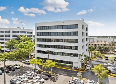 Office 10th Avenue North 2328 33461 Miami Lakes, FL