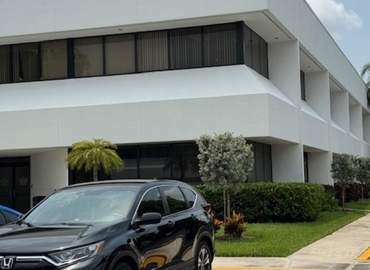 Office Northlake Boulevard 4362 33410 Palm Beach Gardens, FL