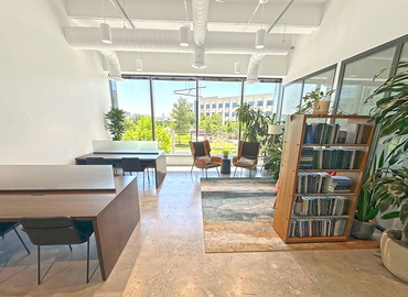 300 m² Conference center in Frisco, TX, 3201 Dallas Parkway (75034) - 4 | MatchOffice.com