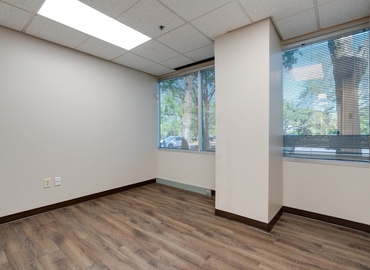 Office Semoran Boulevard 1211 32707 Casselberry, FL