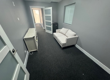 Office Palm Beach Lakes Blvd 33409 West Palm Beach, FL