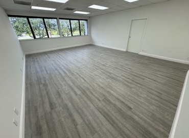 Office Old Congress Avenue 1280 33409 West Palm Beach, FL