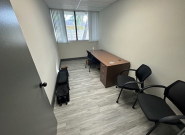 Office Northlake Boulevard 4360 33410 Palm Beach Gardens, FL