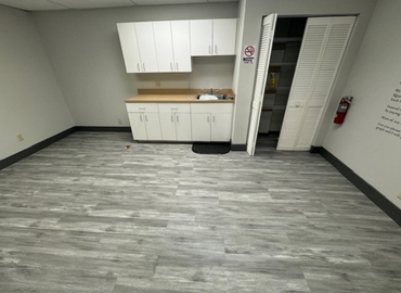 Office Northlake Boulevard 4360 33410 Palm Beach Gardens, FL