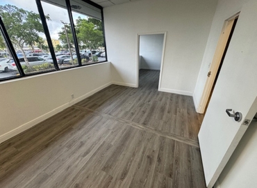 Office 10th Avenue North 2328 33461 Lake Worth Beach