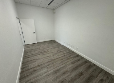 Office 10th Avenue North 2328 33461 Lake Worth Beach