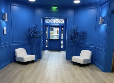 Virtual office space in Beverly Hills, CA, North Camden Drive 415 (90210) - 1 | MatchOffice