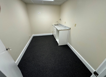 Office South Perimeter Road 1801 33309 Fort Lauderdale, FL