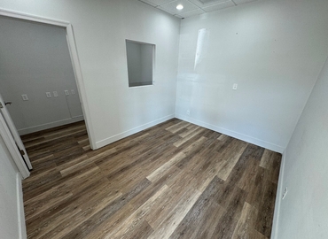 Office Palm Beach Lakes Boulevard 2250 33409 West Palm Beach, FL