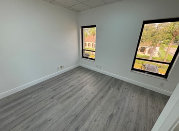 Office Corporate Way 5725 33407 West Palm Beach, FL