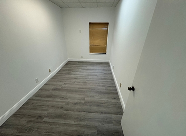 Office Corporate Way 5725 33407 West Palm Beach, FL