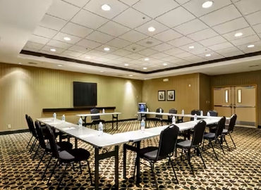 Conference hall in Broken Arrow, West Madison Place 4900 (74012) - 0 | MatchOffice