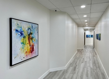115 m² Business space in Newport Beach, CA, Campus Drive 4930 (92660) - 1 | MatchOffice