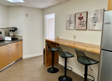 Virtual address in Newport Beach, CA, Campus Drive 4930 (92660) - 4 | MatchOffice.com