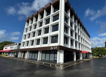 Office Palm Beach Lakes Boulevard 2001 33409 West Palm Beach, FL
