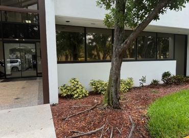 Office Northlake Boulevard 4362 33410 Palm Beach Gardens, FL