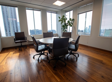 Office West Madison Street 181 60602 Chicago, IL