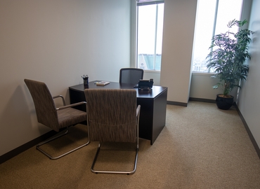 Office West Madison Street 181 60602 Chicago, IL