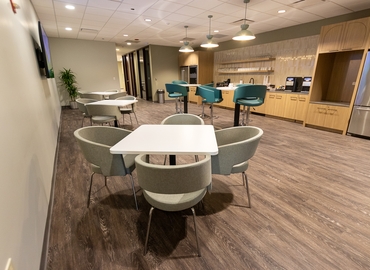 Office West Madison Street 181 60602 Chicago, IL