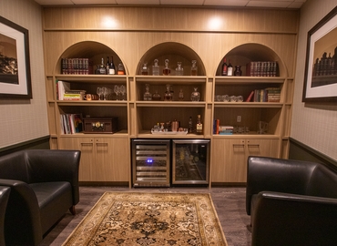 Office West Madison Street 181 60602 Chicago, IL