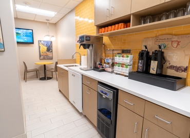  Conference hall in Bloomington, MN, American Boulevard West 3800 (55431) - 8 | MatchOffice