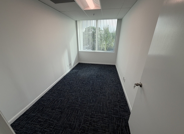 Office North Military Trail 8895 33410 Palm Beach Gardens, FL