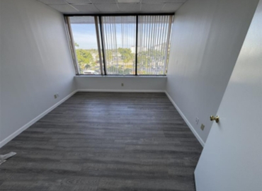 Office 10th Avenue North 2328 33461 Lake Worth Beach