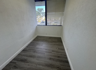 Office 10th Avenue North 2328 33461 Lake Worth Beach