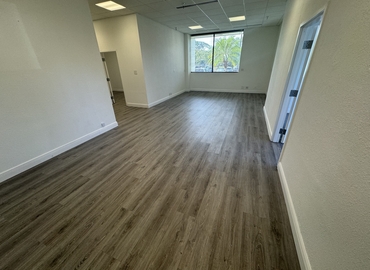 Office 10th Avenue North 2328 33461 Lake Worth Beach