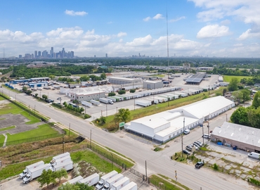 Office Jensen Drive 5025 77026 Houston, TX