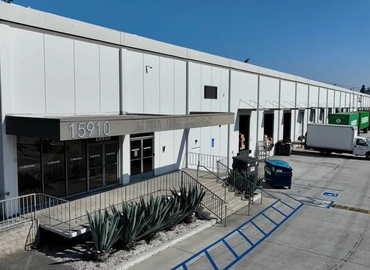 Office Valley View Avenue 15910 90638 Los Angeles, CA